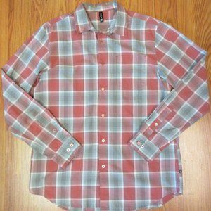 RVCA REGULAR FIT LIGHTWEIGHT COTTON/POLY SHIRT